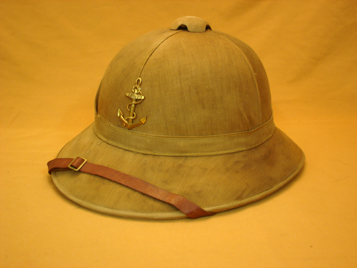 Casque colonial mod.31.